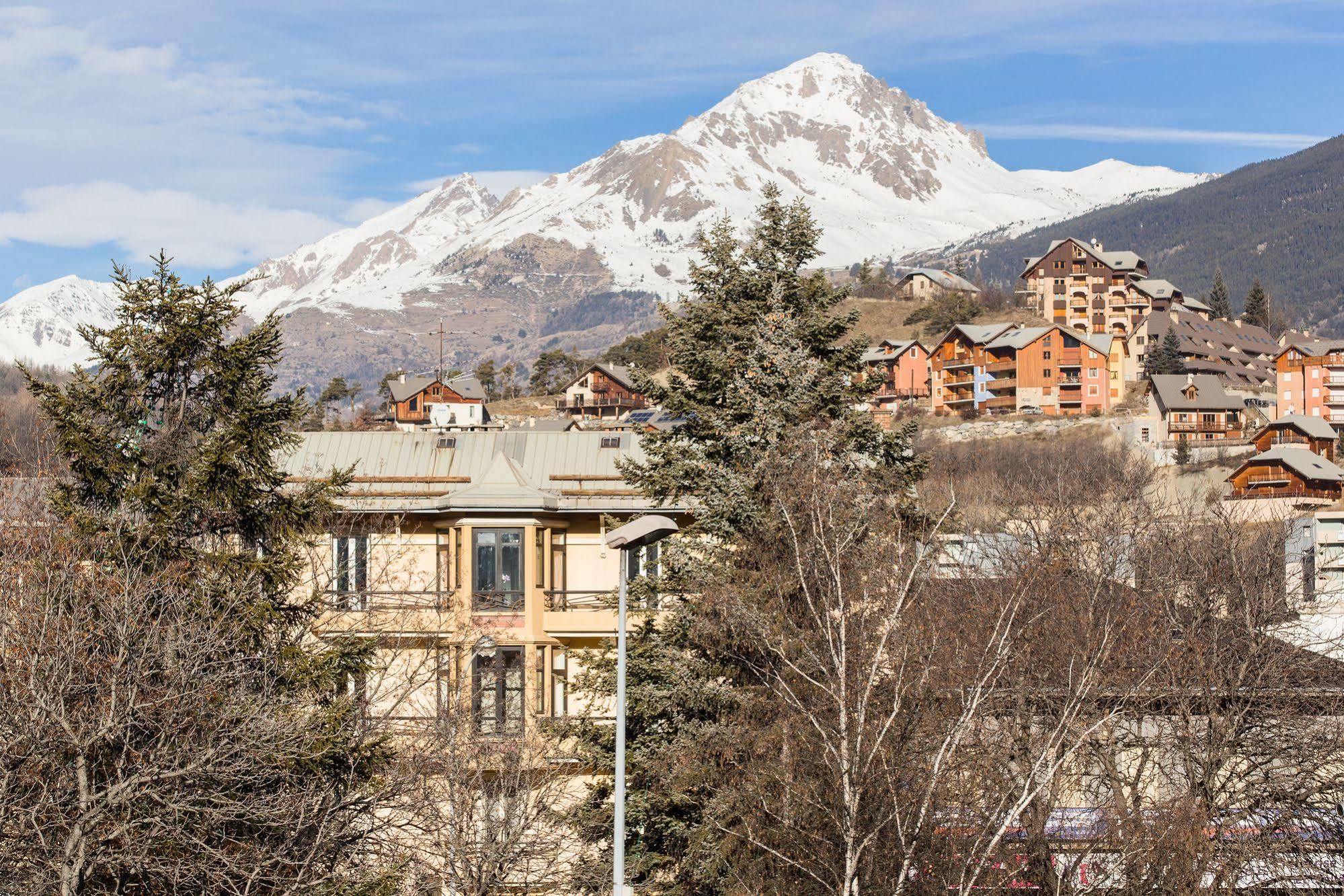 Hotel Vauban Briancon Serre Chevalier Exterior foto